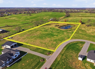 110 Gracelynn Cir, Harrodsburg, KY 40330 - photo 3