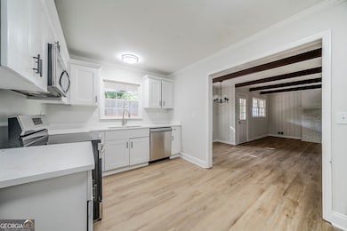 1051 Rowland Rd, Stone Mountain, GA 30083 - photo 3