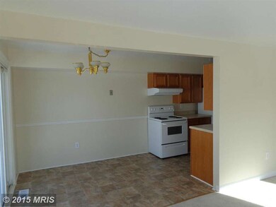 47 Fox Run Ct, Reisterstown, MD 21136 - photo 2