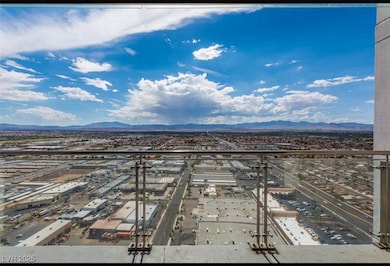 Drone / aerial view featuring a mountain view