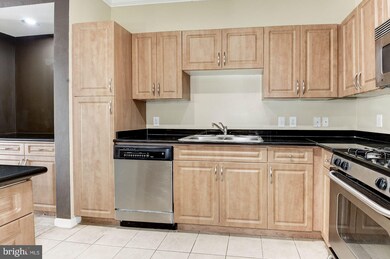 12929 Centre Park Cir unit 417, Herndon, VA 20171 - photo 7