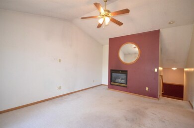 1504 Aspen Dr, Waterloo, IA 50701 - photo 4