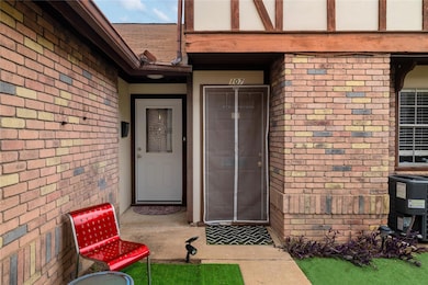 7406 Shadow Hill Dr unit 108, Austin, TX 78731 - photo 7