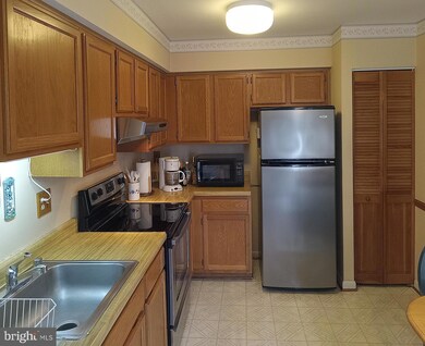 11436 Appledowre Way, Germantown, MD 20876 - photo 7