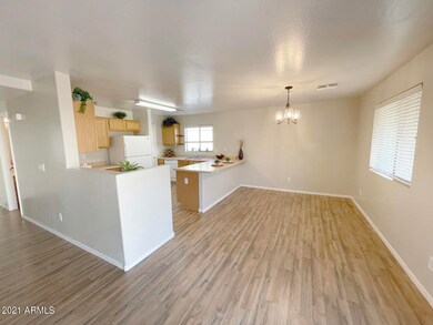 43760 W Magnolia - 5