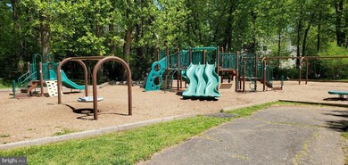 1330 Macbeth St, McLean, VA 22102 - photo 5