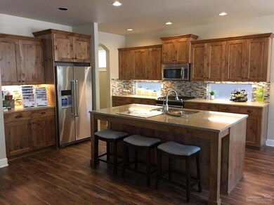 60498 Hedgewood Ln, Bend, OR 97702 - photo 7