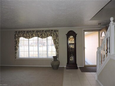 652 Lafayette Blvd, Sheffield Lake, OH 44054 - photo 5