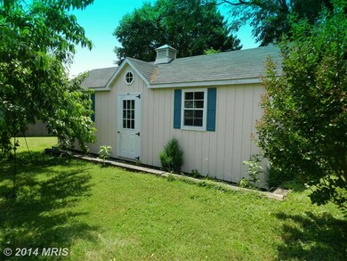 17408 Chiswell Rd, Poolesville, MD 20837 - photo 7