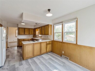 1901 80th St, Windsor Heights, IA 50324 - photo 6