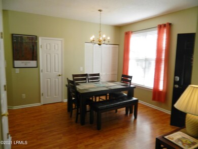 19 - Dining Area