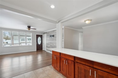 40 Sherman Ave, West Islip, NY 11795 - photo 6