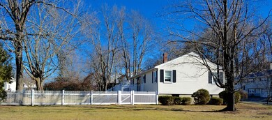 23 Oakcrest Cir, Methuen, MA 01844 - photo 4