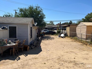 1921 Miller St, Bakersfield, CA 93305 - photo 3