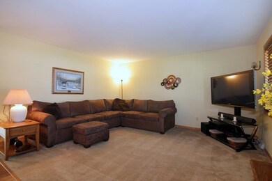 113 Teddy St, Brooklyn, WI 53521 - photo 6