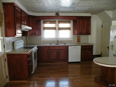 650 E Main St, Macungie, PA 18062 - photo 2