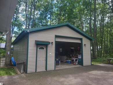 4186 E Anne St, Au Gres, MI 48703 - photo 7