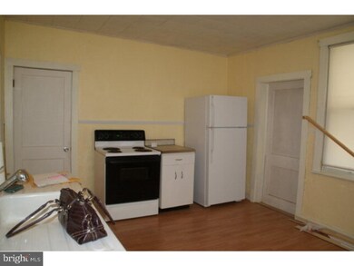 207 Tunnel St, Williamstown, PA 17098 - photo 2