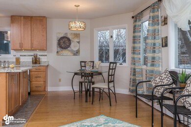 Kitchen_Dining 8902-SMALL