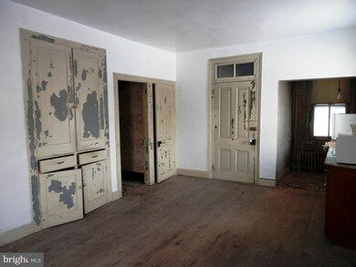 6 S Benedum St, Union Bridge, MD 21791 - photo 2