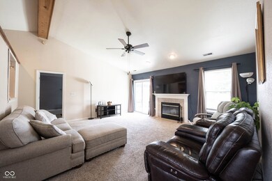 9950 Glenburr Ct, Fishers, IN 46038 - photo 5