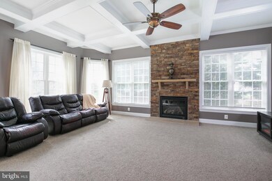 21382 Fairhunt Dr, Ashburn, VA 20148 - photo 6