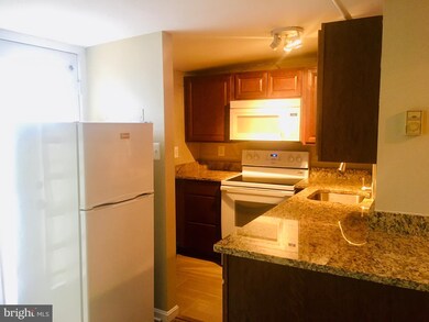 201 N 23rd St unit B, Purcellville, VA 20132 - photo 2