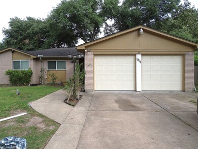 1319 Saddle Rock Dr, Houston, TX 77088 - photo 2
