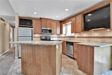 11907 W 66th Terrace, Shawnee, KS 66216 - photo 6