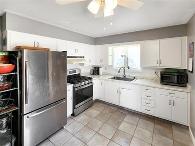 38 Tenley Ave, North Dartmouth, MA 02747 - photo 4