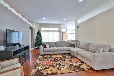 003-Living-Room