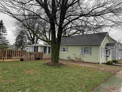 1026 S Scott St, Bluffton, IN 46714 - photo 4