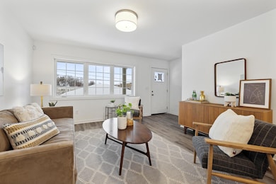 2034 James Ave N, Minneapolis, MN 55411 - photo 4