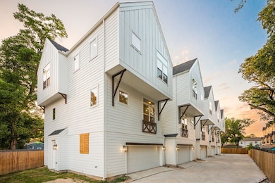 904 Martin St unit E, Houston, TX 77018 - photo 3