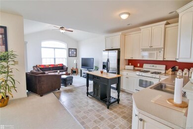 5562 Spring Ridge Dr W, Macungie, PA 18062 - photo 7