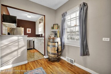 1320 Fletcher St, Lansing, MI 48910 - photo 7