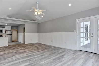 907 W Owing St, Denison, TX 75020 - photo 5