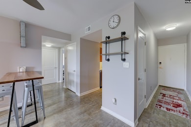 Hermitage unit 710, Columbia, SC 29205 - photo 6