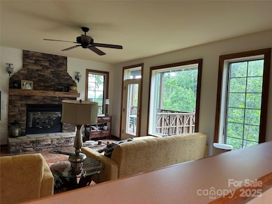 222 Creekside Way unit D-101, Burnsville, NC 28714 - photo 6