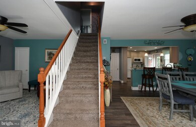 711 Pearl Ave, Morton, PA 19070 - photo 4