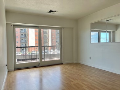 Edgewater Place Condominiums unit 317, Quincy, MA 02171 - photo 2