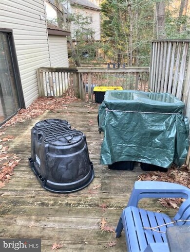 23246 Holly Hill Ln, California, MD 20619 - photo 3