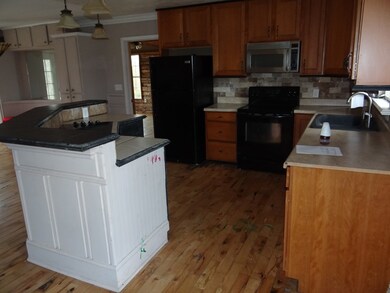 7490 Bluff Top Rd, Sparta, TN 38583 - photo 4