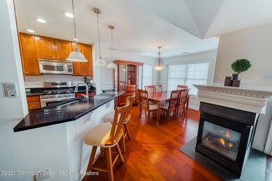 7skimmer- Dining Room