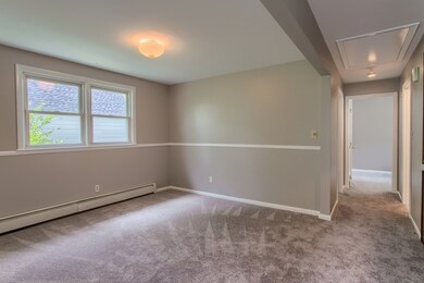 61 Bowker St, Worcester, MA 01604 - photo 4