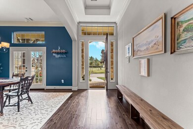 Large foyer to welcome guests.