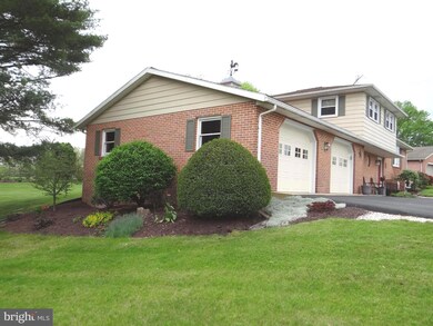 4552 Heckman Dr, Saint Thomas, PA 17252 - photo 7