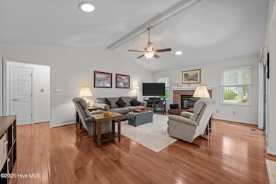 315 N Carolina Dr, New Bern, NC 28562 - photo 5