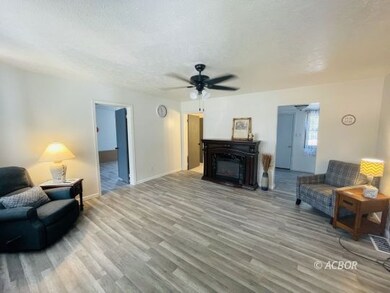 93 S High St, Logan, OH 43138 - photo 2