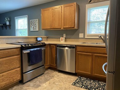 800 Outer Gray St, Newburgh, IN 47630 - photo 4